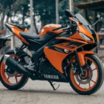 Yamaha R15 V5 (2)